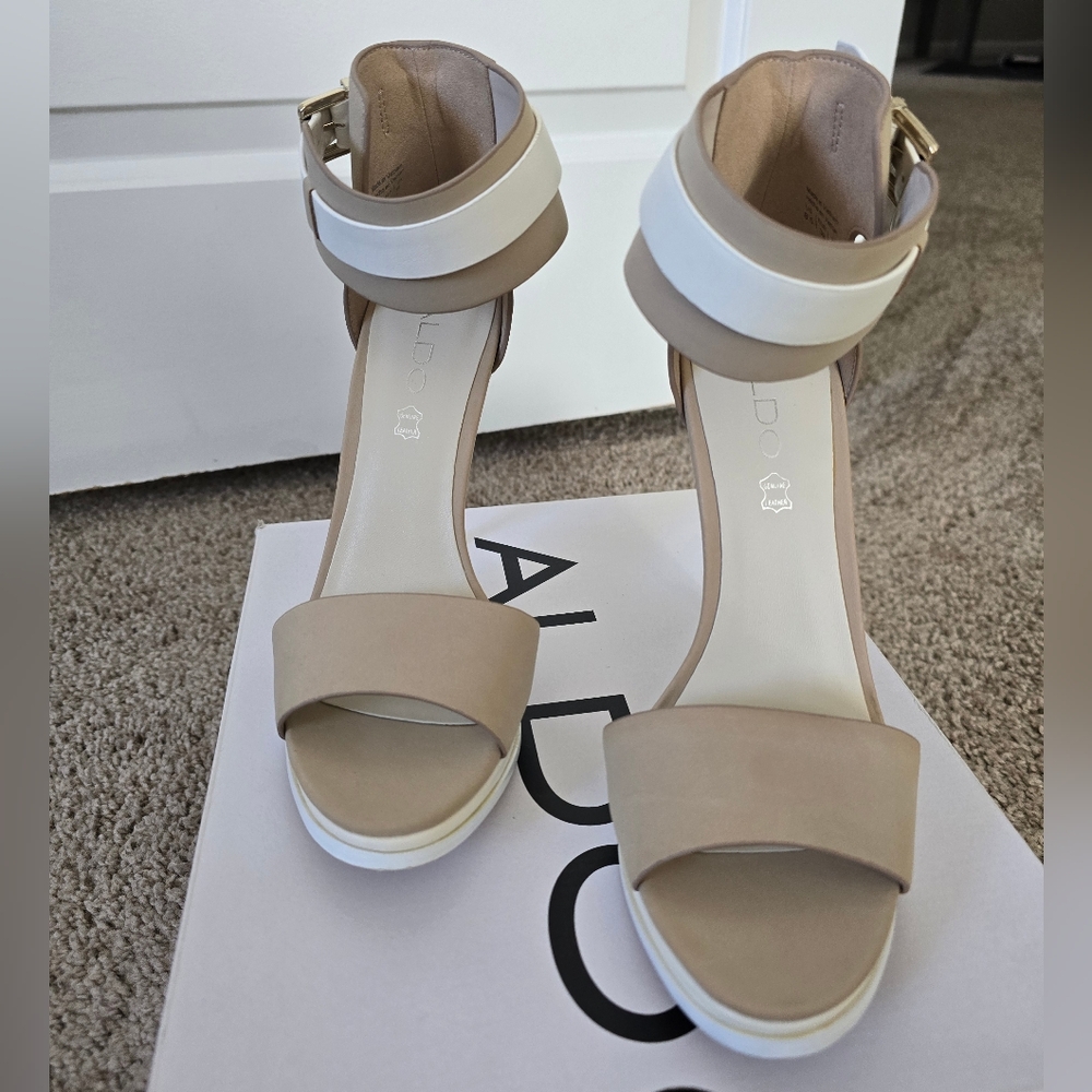** Brand New ** Aldo Dweadien Heels